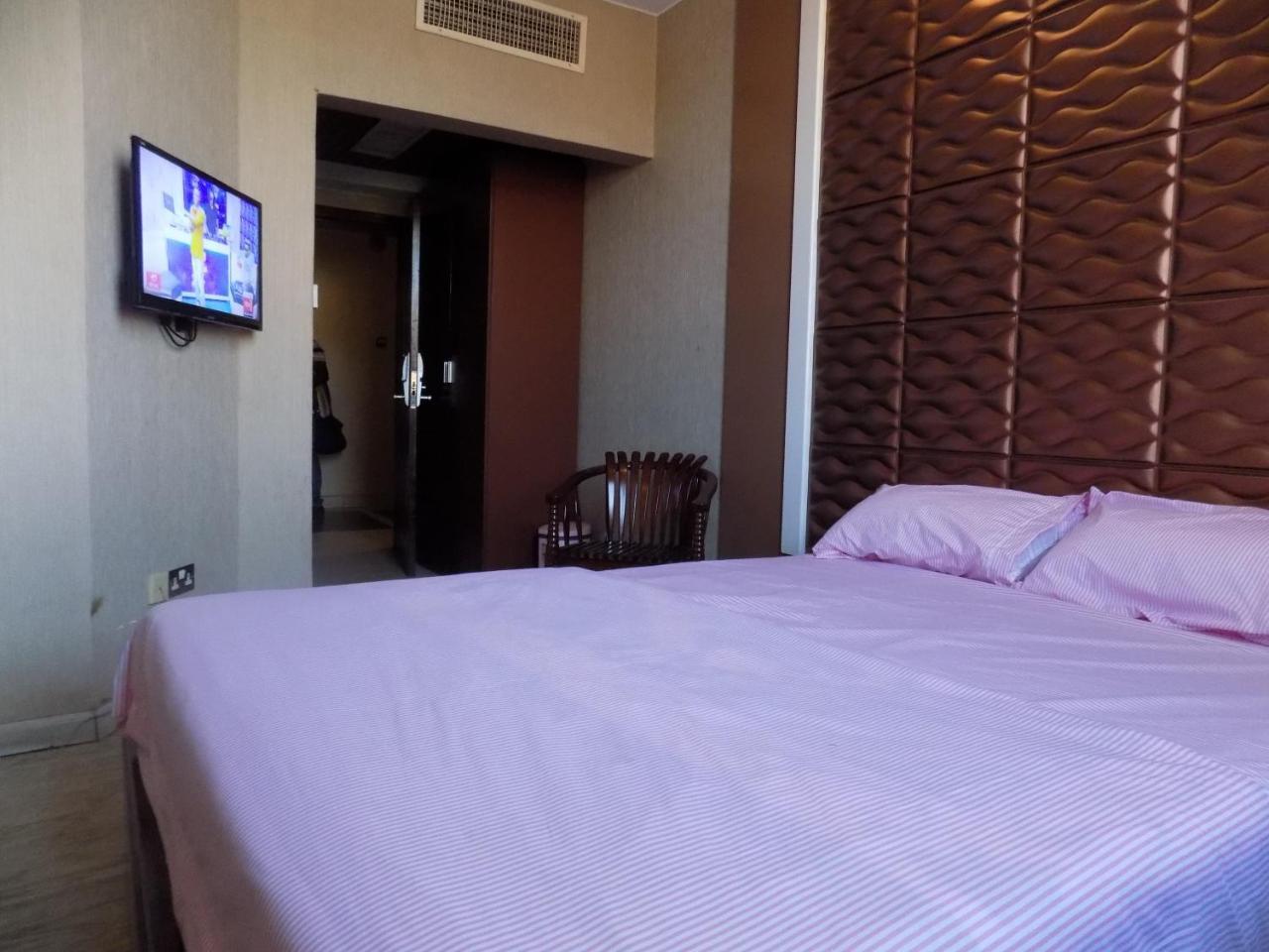 Freedom City Hotel Najjanankumbi Kamapala Kampala Dış mekan fotoğraf